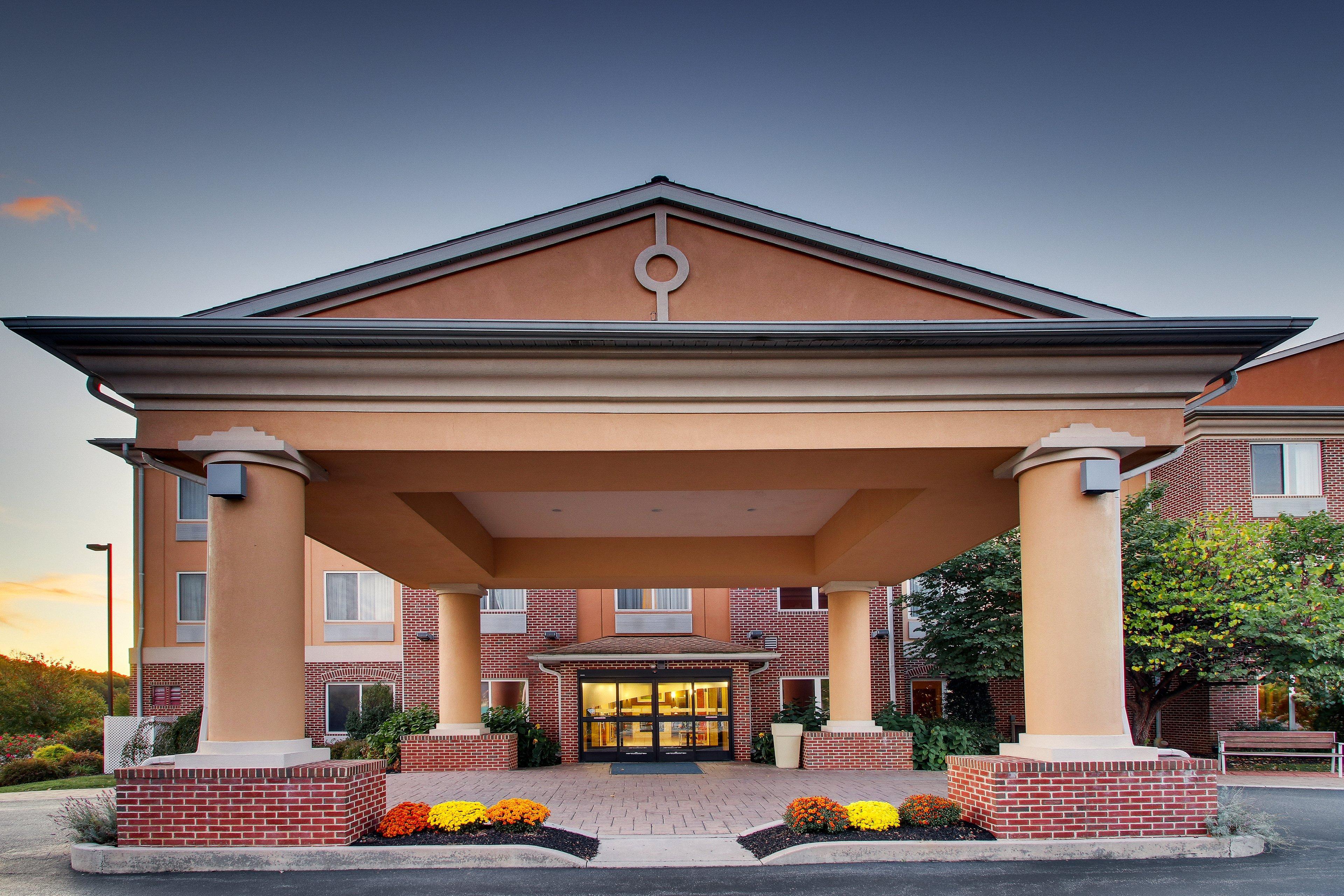 Holiday Inn Express Hotel & Suites Lancaster-Lititz By Ihg Εξωτερικό φωτογραφία